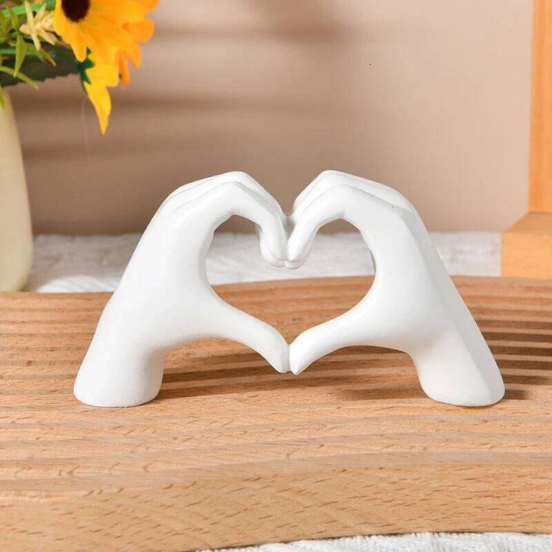 Gold Heart Statue Living Room Bedroom Decoration, Love Finger Modern Hand Gesture Sculpture Home Shelf Desktop S260204 a97