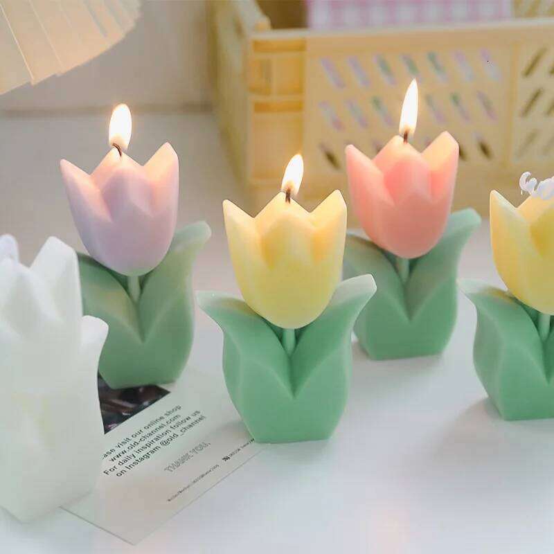 Creative Wedding Guest Gift Tulip Flower Aromatherapy Candle Aesthetic Room Decor Aromatic Candles Girl Birthday gifts S260204