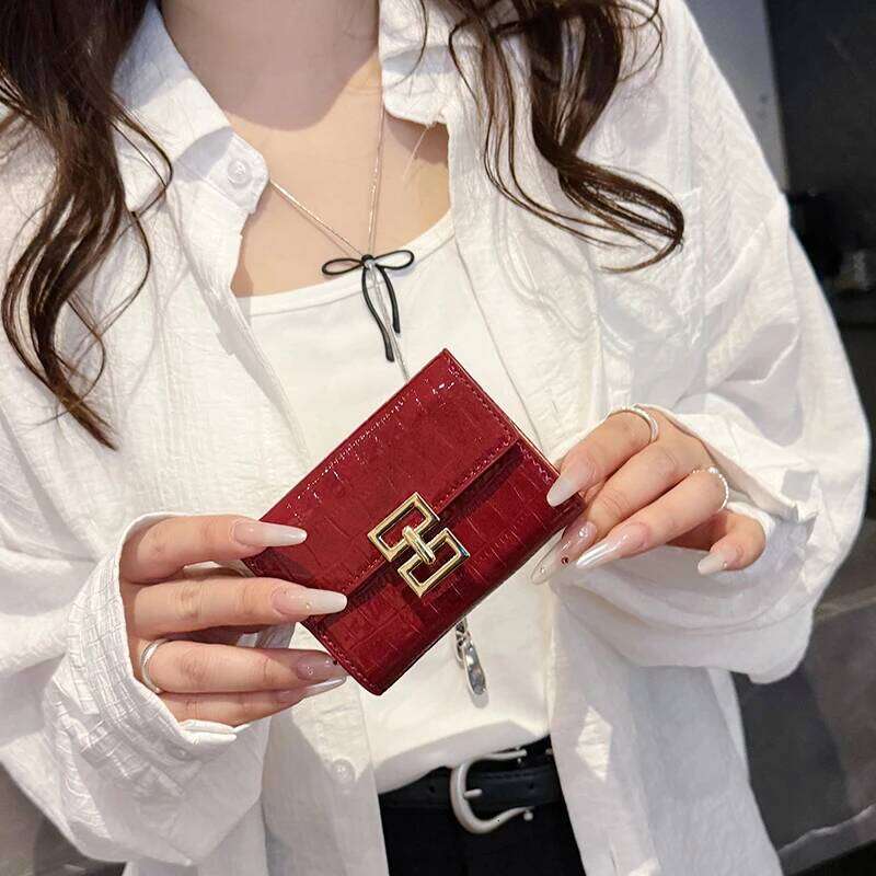 Fashion PU Leather Women Wallet Bi-fold Wallets Red ID Card Holder Coin Portable Small Women's Purse 2025 New Style Z260205