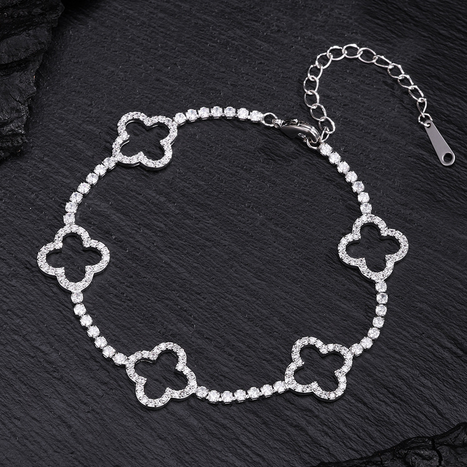 New Copper Inlaid Light Luxury Four-Leaf Clover Full Zirconia Bracelet for Women Simple Versatile Fashion Commuting - view 5
