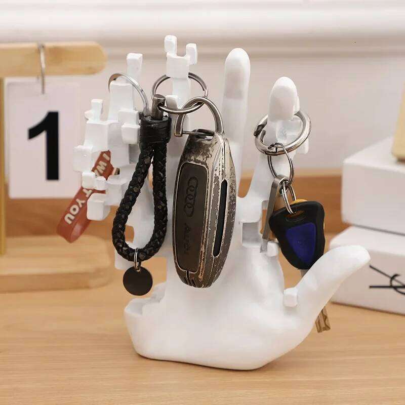 Aesthetic Mosaic Hand Figures Nordic Resin Palm Statue Modern Figurine Sculpture Luxury Livingroom Decoration Room Accessories S260204