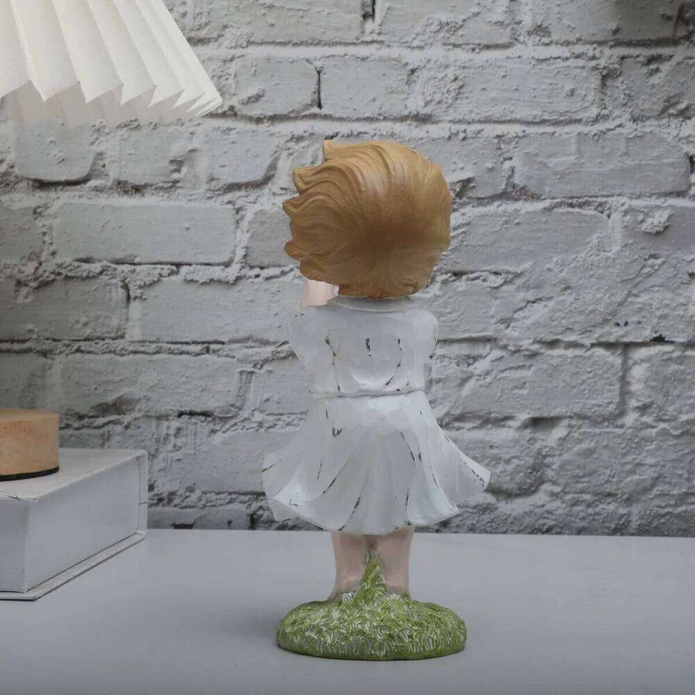 Banksy Heart Balloon And Flying Girl Inspired Artwork Modern Sculpture Home Statue Decoration S260204