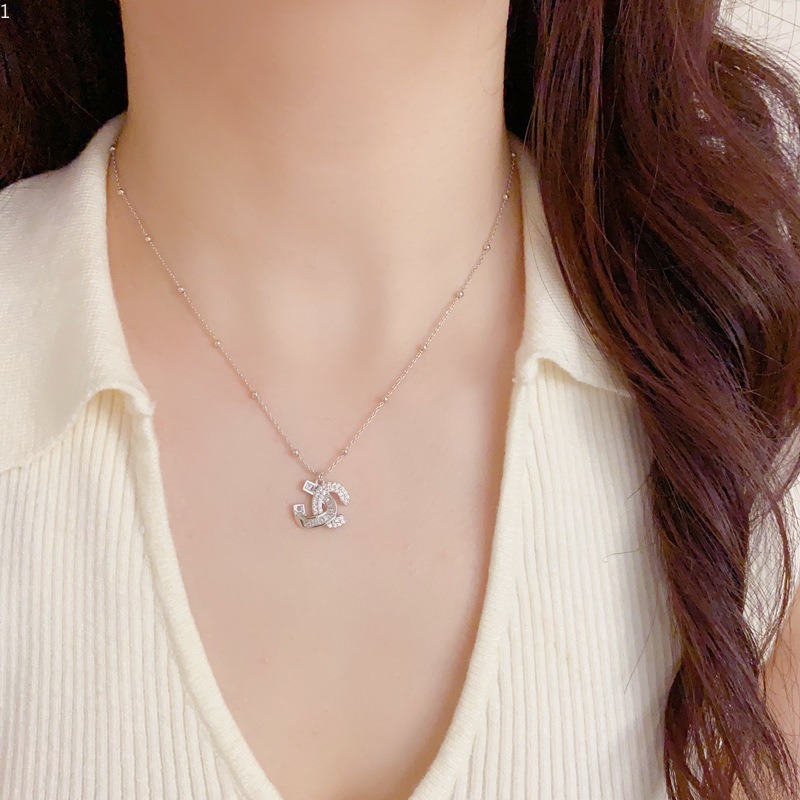 Necklaces for Women Double C Zircon Pendant Adjustable Chain Minimalist Shiny Fashion Jewelry Versatile Daily Wear Gift