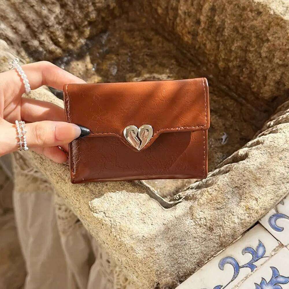 Portable Korean Crack Heart Short High Quality Women's Wallet Fold PU Leather Student Purse Ladies Z260205