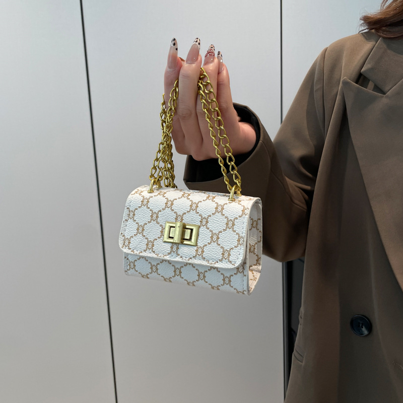 Women's Vintage Floral Print Mini Chain Crossbody Bag, Flap Turn-lock Shoulder Bag with Gold Hardware for Daily Wear 2026 hots