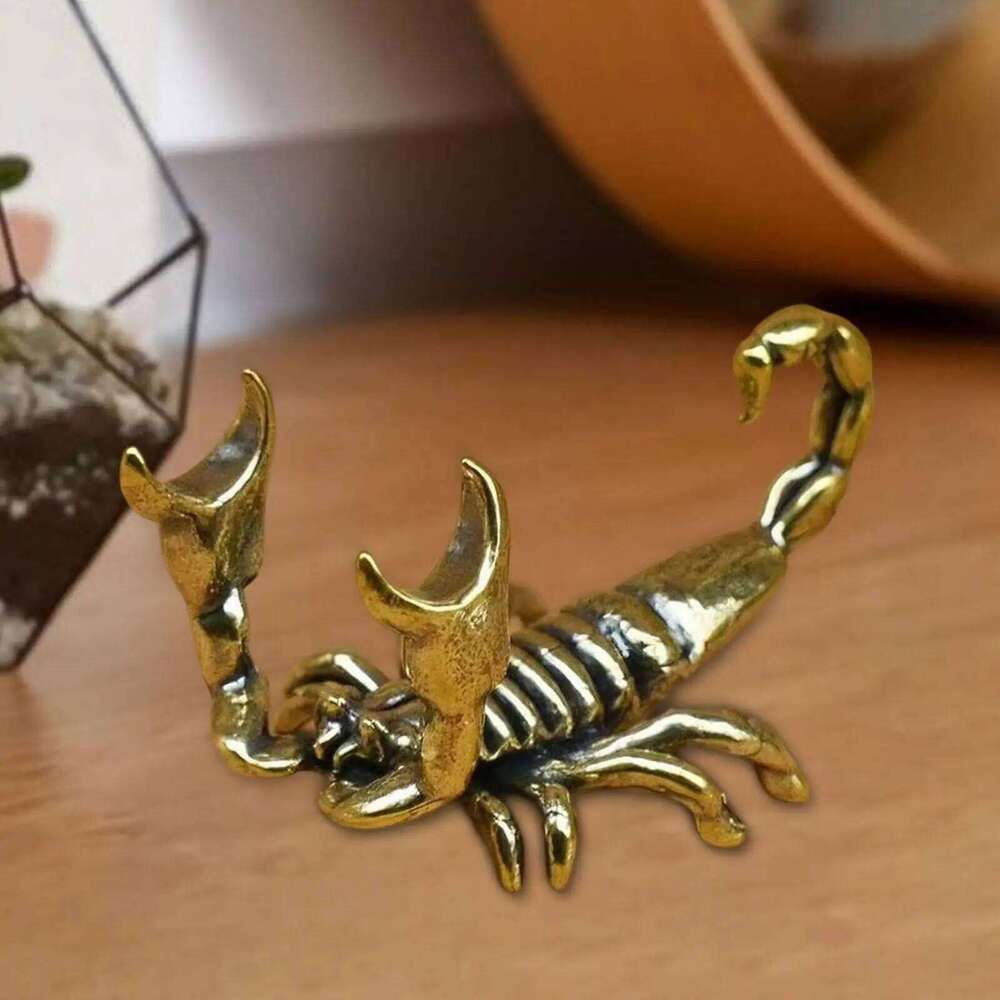 Pen Holder Miniature Forward Curved Tail Home Decor Gift Desktop Accessories Desk Modern Office Brass Scorpion Figurine S260204