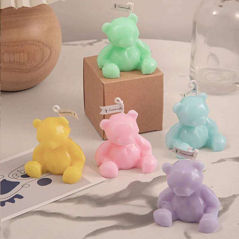 3D Cute Bear Shape Scented Aroma Candle - Home Decoration Ornament, Christmas & New Year Souvenir Gift Festive Decor S260204