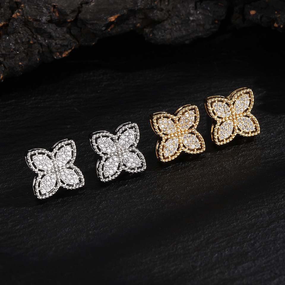 Four-Leaf Clover 18K Real Gold for Women European and American INS Light Luxury Simple Versatile Fresh Mini Earrings - view 4