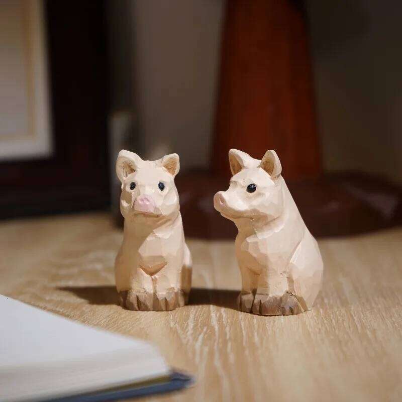 1 PC Seated Pig Hand Carved Wood Sculpture Swine Character Office Study Desk Decor Playful Animal Figurines Wooden Home Ornament S260204