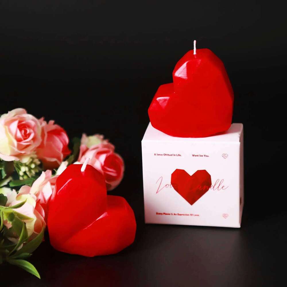 Scented Red Heart Valentine's Day Romantic Gift for Her Anniversary Home Decor Aromatic Love Candle S260204