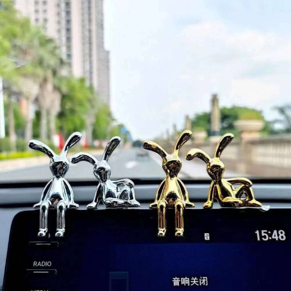 1PC Long Eared Decorative Ornaments Cartoon Center Console Decor 3D Pastable Plating Rabbit Home Furnishings Accessories S260204