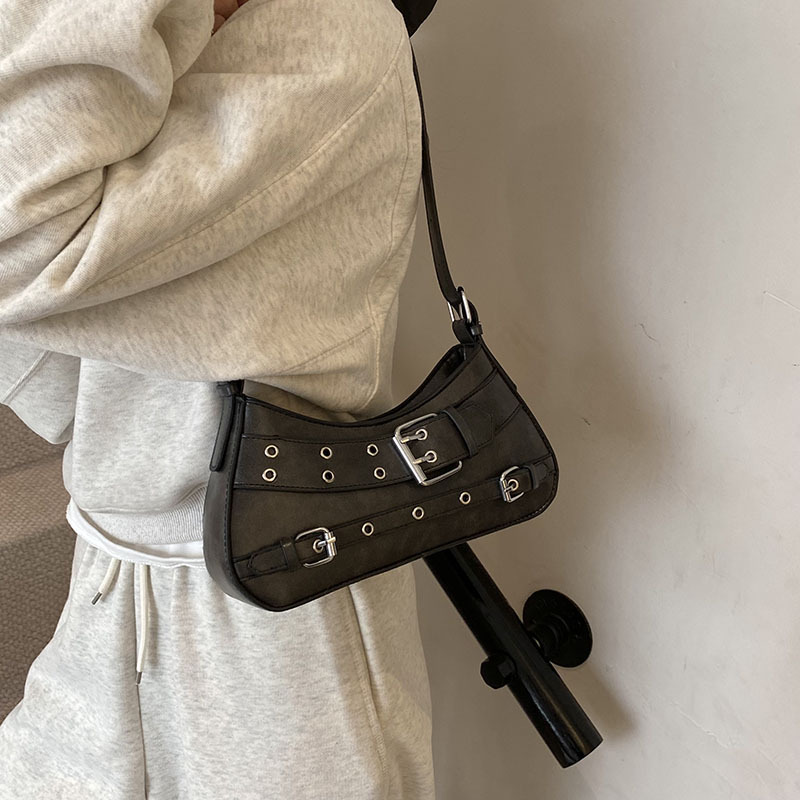 luxury design bag 2026 Elegant Leather Hobo Bag, Retro Metal Buckle Detail Shoulder Bag, Versatile Daily Crossbody Purse