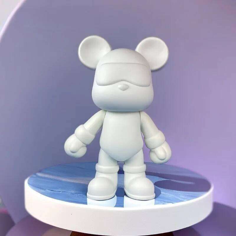 Fluid Sculpture Handmade DIY Painting Cool Bear Figurine Animal White Mold Graffiti Art Accessories Home Decoration S260204