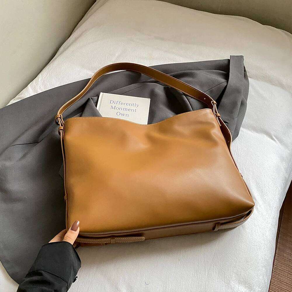 Retro Tote for Women, New Large-Capacity Crossbody Bag, Simple and Versatile Single-Shoulder Underarm Bag Y260204