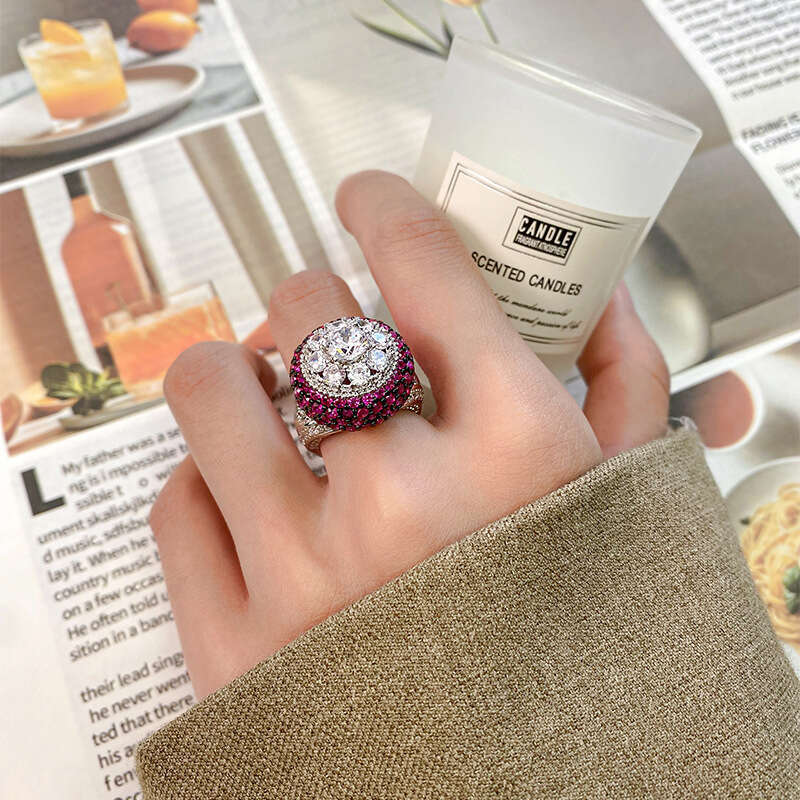 Rings Designer For Women Jewelry Copper Base Gold Plated European And American Style Imitation Red Corundum Vintage Micro Inlaid Round Women's Ri