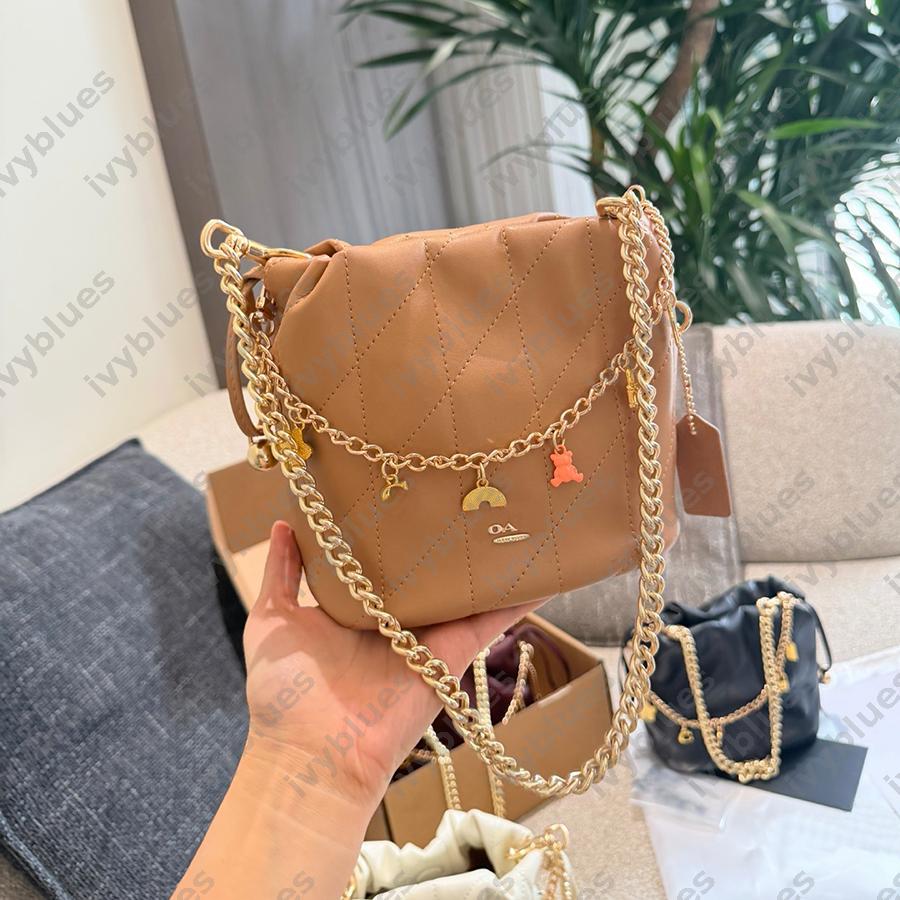 2026 Designer Womens Shoulder Bag Exquisite Luxury Crossbody Bag With Chain Classic Logo Versatile Daily Mini Bucket Bag 16cm No Box