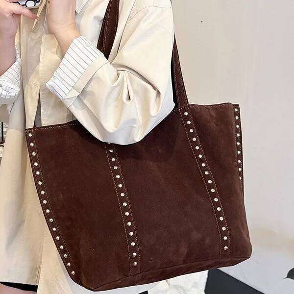 2025 Autumn Winter Women's Niche Design Suede Tote Bag with Studs, Versatile Casual Shoulder Underarm Handbag Y260204