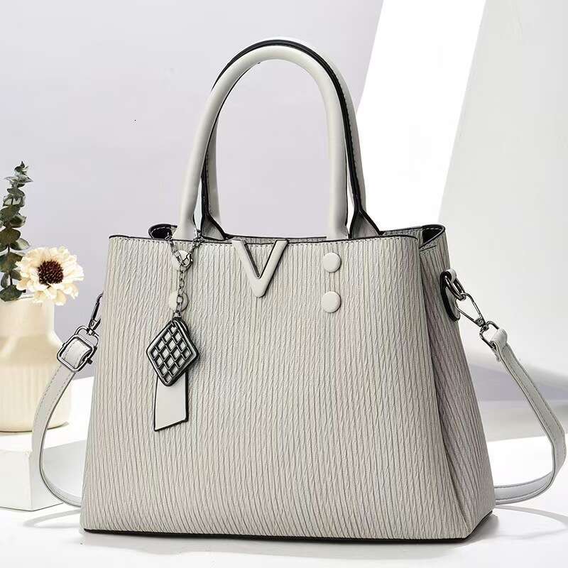 Designer brand bags 2026 New Handbag Texture PU designer brand Versatile Large Capacity Shoulder Fashion Trend Crossbody Bag