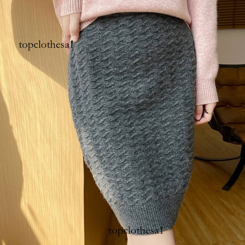 Knitted Half length with Twisted Flowers Women's 100%Pure Wool One Step Temperament Slimming Hip hugging Skirt