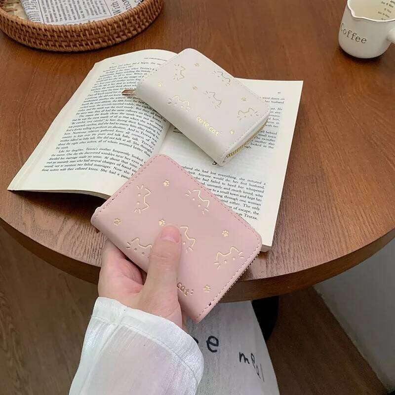 Cute Cat Short PU Wallet for Women Pu Leather Fold Multi Holder Purse Coin Bag Fashion Accessory Z260205
