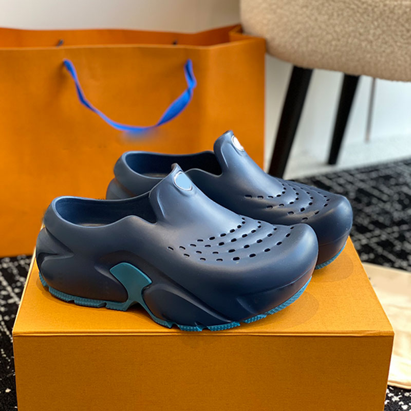 Famous designer men shark slippers thick soled mens big toe shoes comfortable soft soled man sandals breathable mesh upper TPU wear resistant outsole with boxs