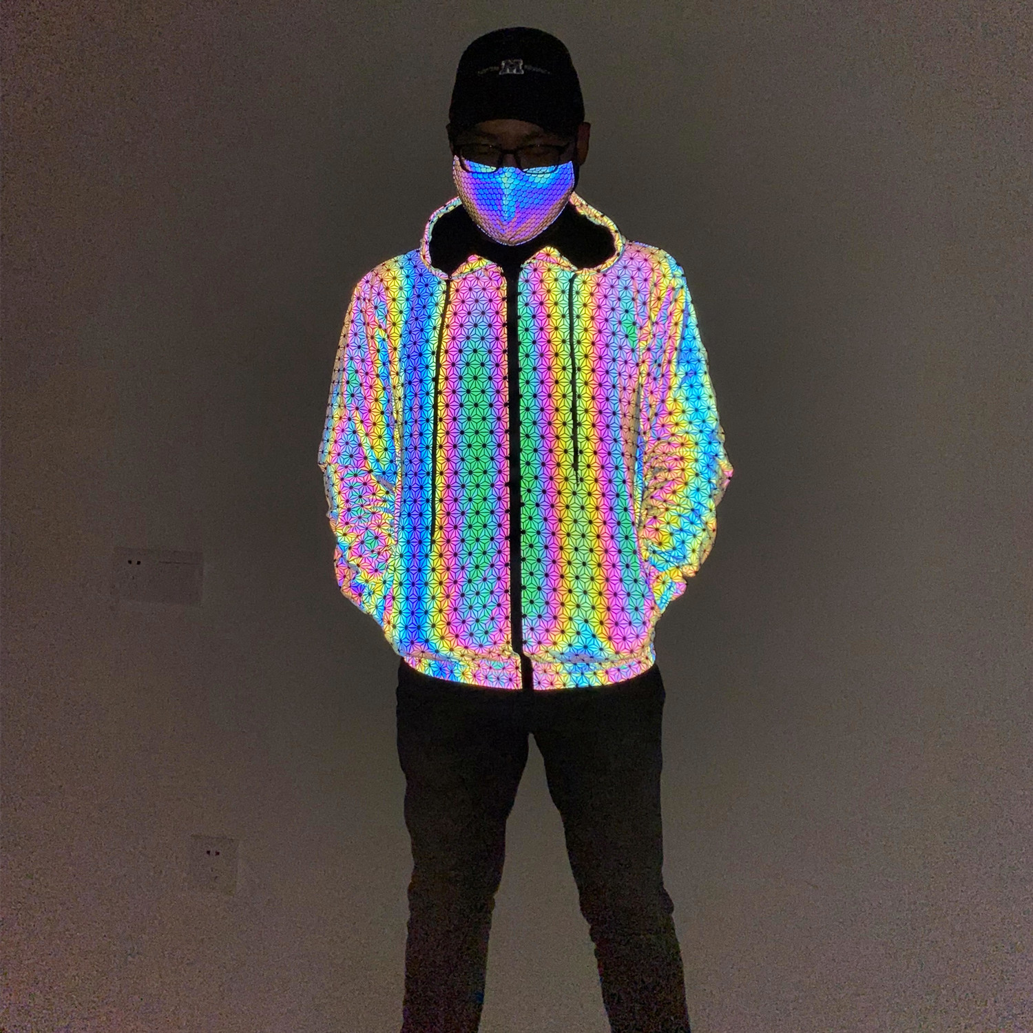 Men's Jackets Geometric Pattern Colorful Reflective Jacket European American Style Knitted Breathable Rainbow Luminous Coat
