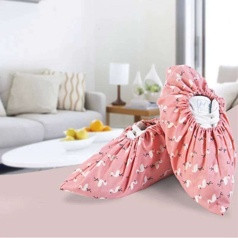 1Pcs Practical Swan Decor Waterproof Shoe Covers Indoor Washable Elastic Adult Dustproof Cloth Cover Shoes Household Accessories S260204