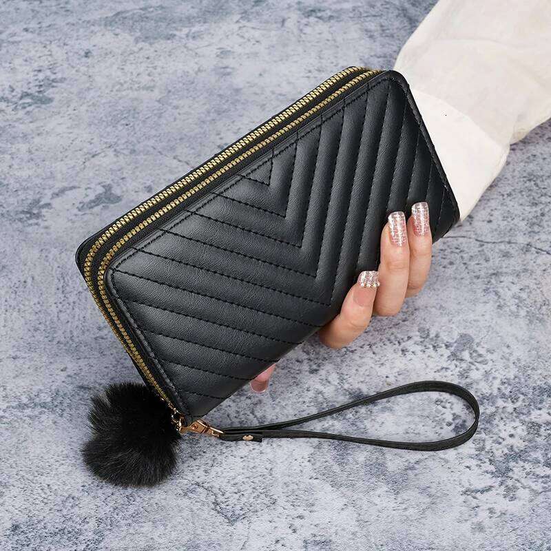 Cross-border ladies V embroidered long wallet 2024 Korean autumn and winter new large-capacity multi-card holding coin purse Z260205