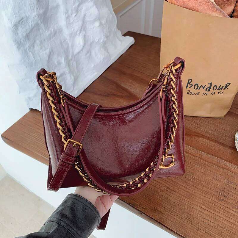 Spacious Simple Stylish Chain Single Shoulder Underarm Fall Winter New Style Vintage Unique Slant Bag for Work Y260204
