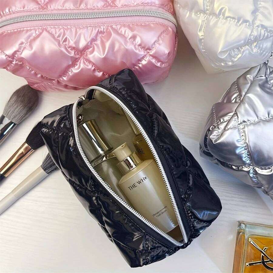 High style travel makeup bag for women, large capacity, hand held, high - end cosmetic organizer Y260206