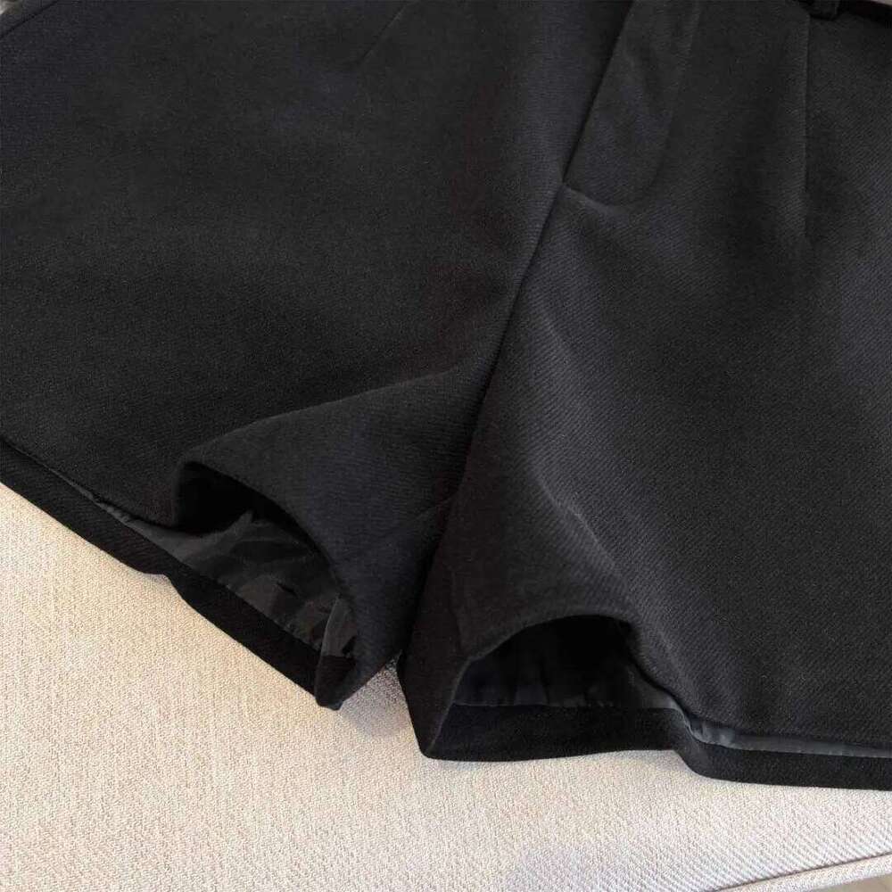 High Waisted Office OL Warm Women Woolen Shorts With Belt Autumn Winter Korean Style Wide Leg Short Pants Lady H260206