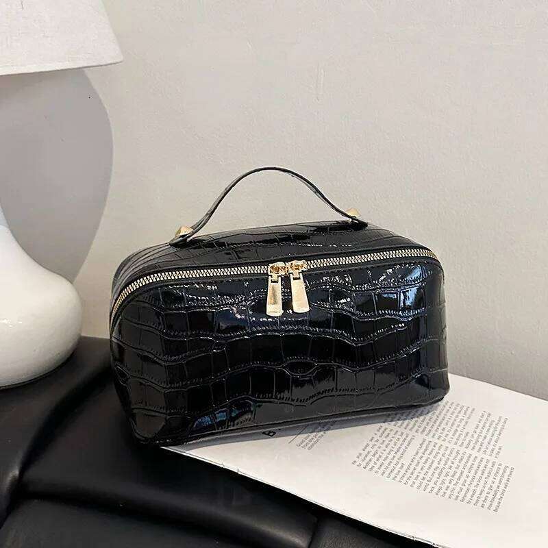 1pcs Large Capacity PU Leather Makeup Crocodile Pattern Cosmetic Organizer Pouch Travel Toiletry Storage Bag Y260206
