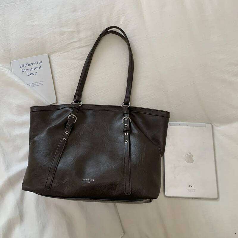 Fashion Large Capacity solid PU Super Cool Women's Shoulder High Quality Spring Casual Versatile Simple Commute Tote Bags Y260205