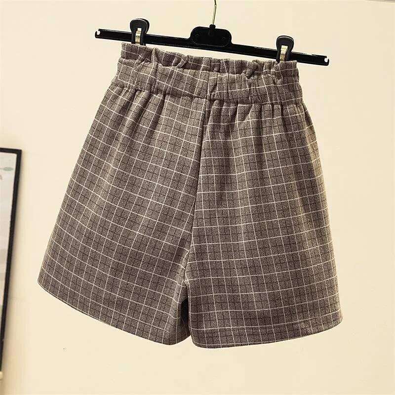 Plaid Shorts Women Loose Big Pockets Elastic High Waist Button Ladies Comfortable Soft Trendy Leisure Elegant Retro Korean Style H260206