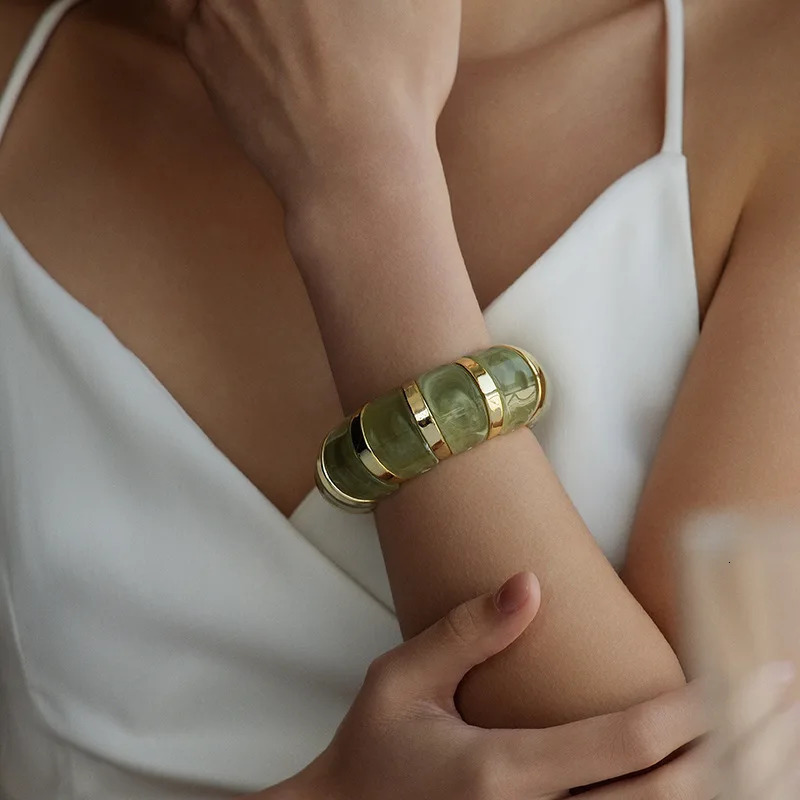 Vintage Punk Acrylic Elastic Rope Thick Wide Bracelet Fashion Charm Bangles 2025 Temperament Jewelry for Women 260120