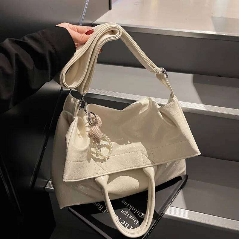 Fashion Crossbody for Women Shoulder Oil Wax Leather Adjustable Strap Trendy Handbag Purse Work Travel Messenger Bag Y260205