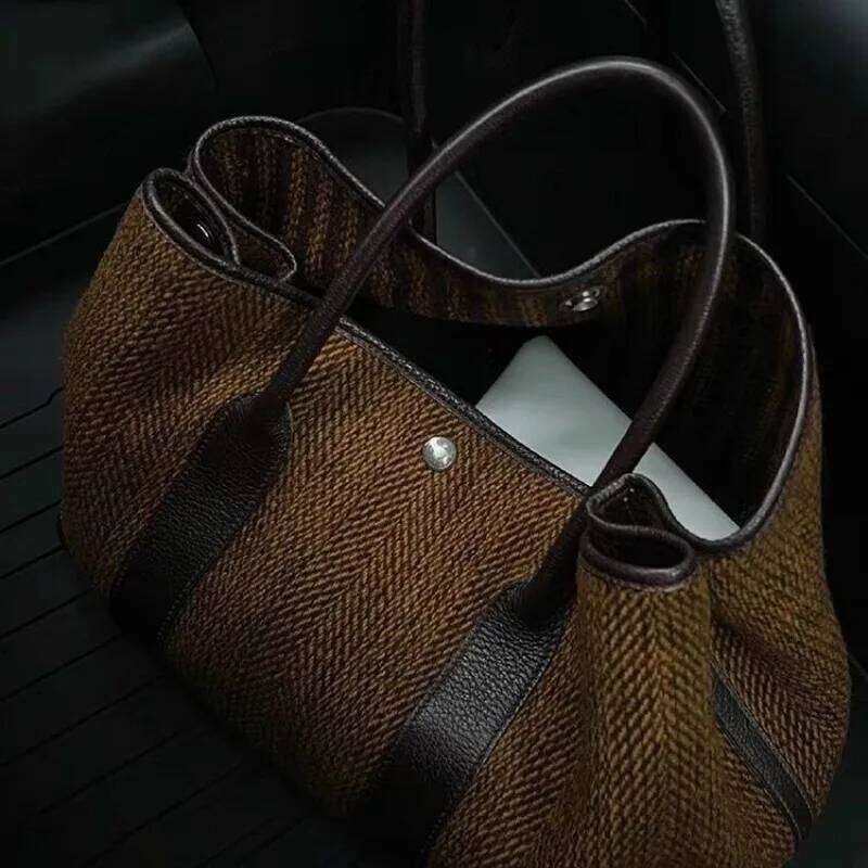 Hot Selling Autumn/winter New High-quality Women Bags Fashionable Temperament Woolen Single Handbag Simple Shoulder Bag Y260205