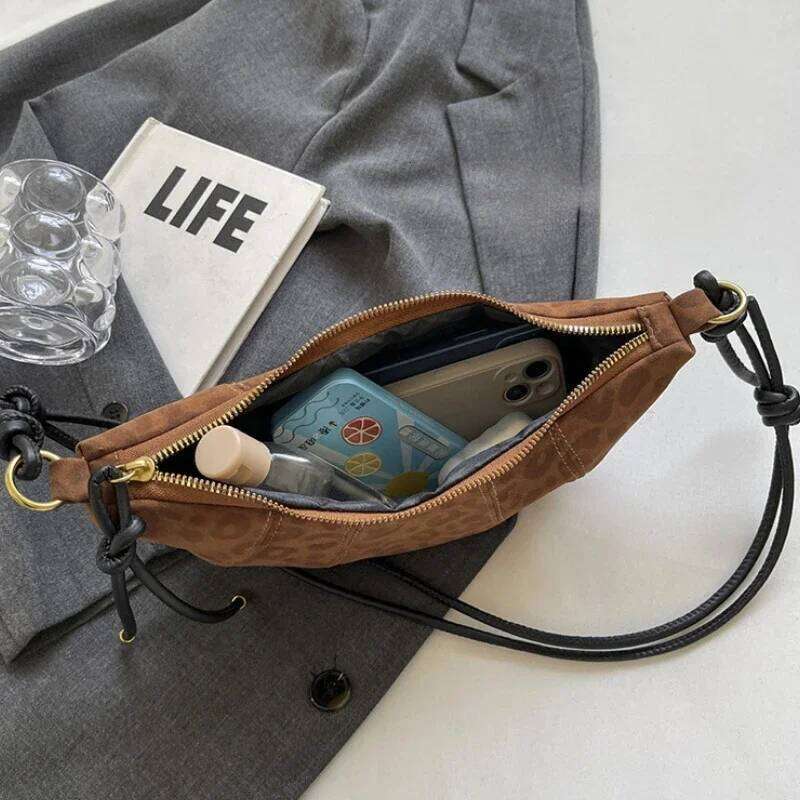 Vintage Half Moon Shoulder Bags for Women Fashion Faux Suede Ladies Underarm Bag New Soft Clutch Female Handbags Small Purse Y260205