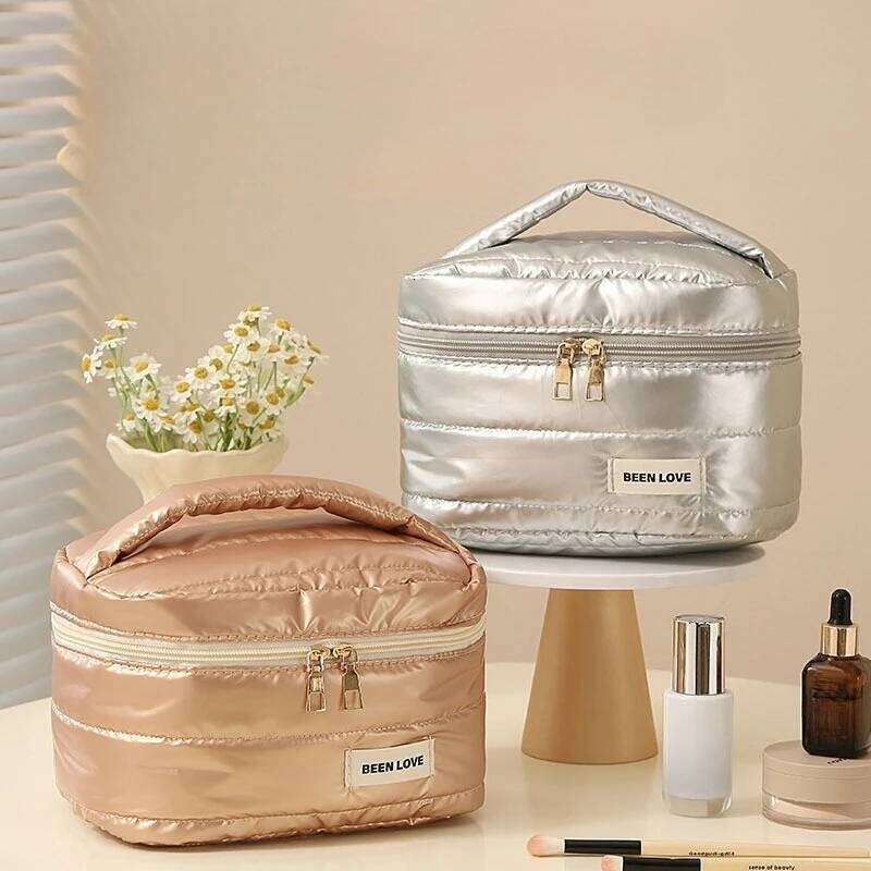 Large Capacity Tote Cosmetic Bag New Gold Silver Travel Toiletry Pouch Portable Makeup Organizer for Lipstick Cosmetics Case Y260206
