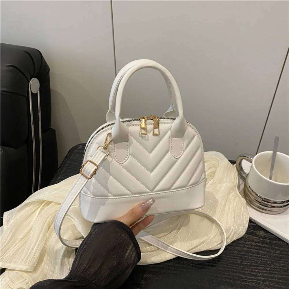 Popular Shell Bag Trendy Striped Two Piece Set Casual Shoulder Crossbody Purse Sophisticated Lady Look XJ260129