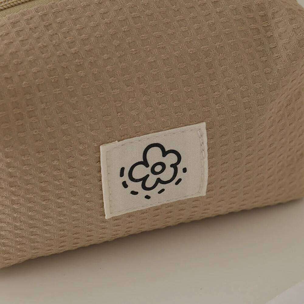 Women Make Up Organizer Waffle Plaid Cute Makeup Pouch Soft with Zipper for Brush Lipstick Eyeliner Eyebrow Pencil Y260206