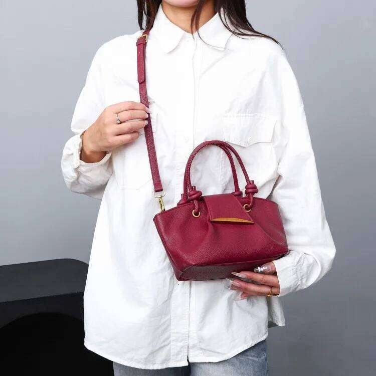 Elegant Women's Leather Shoulder Classic Fashion Tote Handbag Luxury Designer Crossbody Bag For Daily Travels Y260205