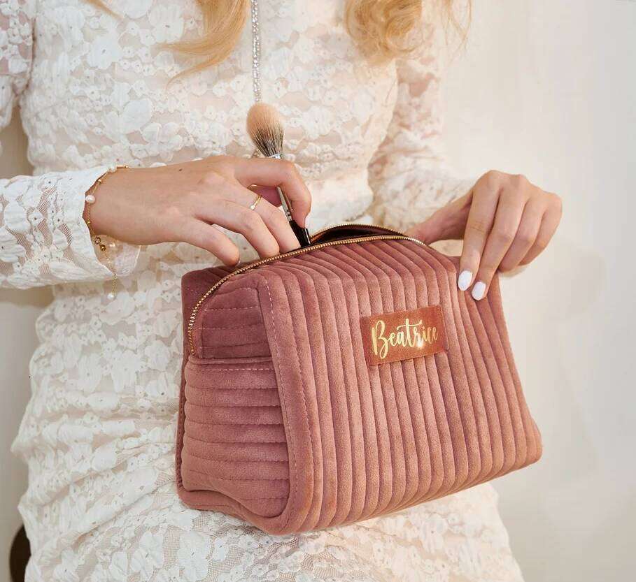 Custom Makeup Wedding Personalized Cosmetic Travel Velvet Toiletry Bag, Mother's Day Gift, Best Mom Gift for Her Y260206