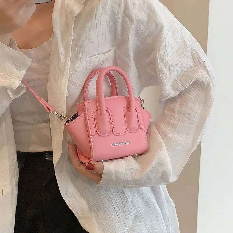 Crossbody Women's Summer 2025 New Handbag High Quali Earphone Red Envelope Korean Sle PU Leather Bag Y260205