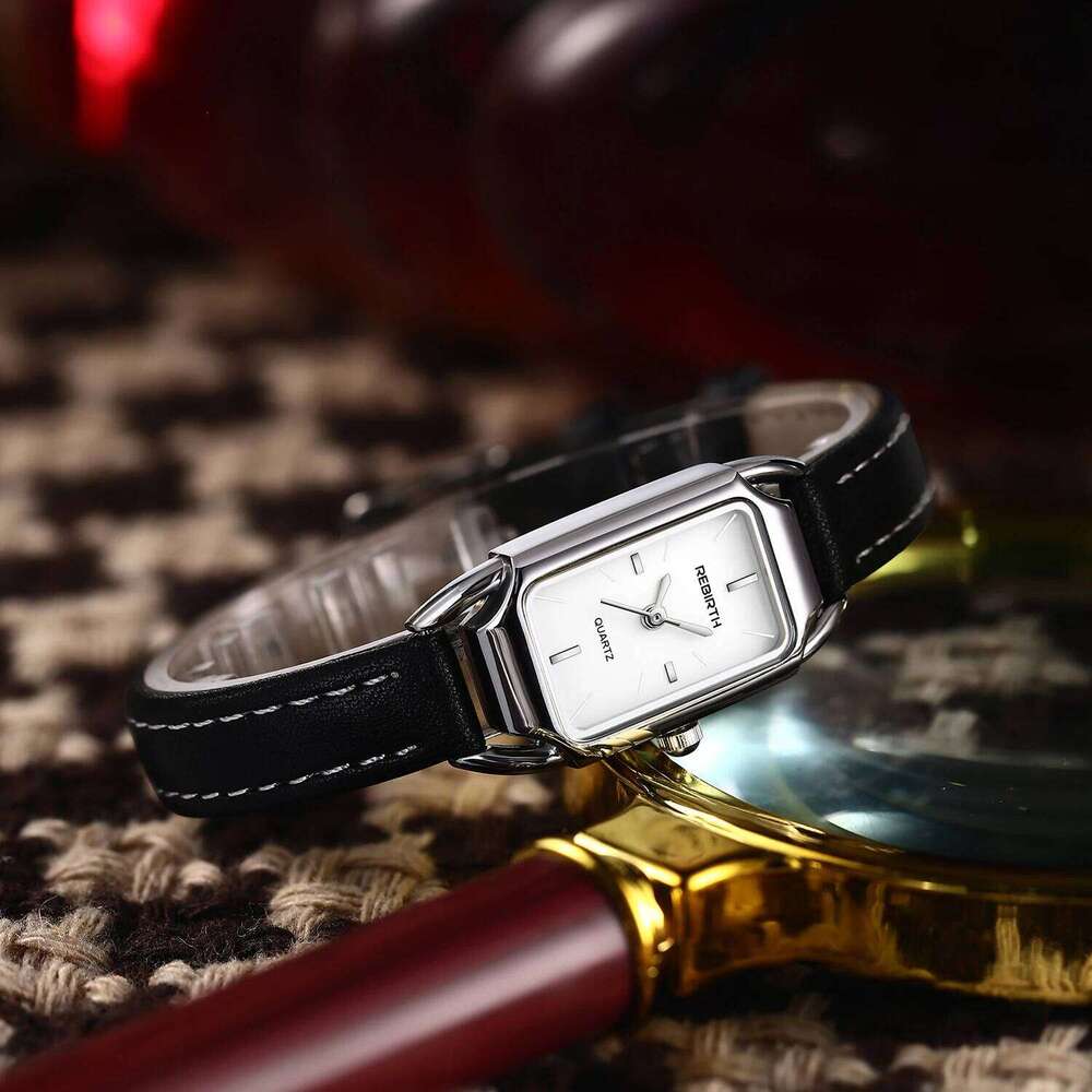 Women's Leather Belt Retro Casual Quartz Watch Is Suitable for Daily Wear Z260206