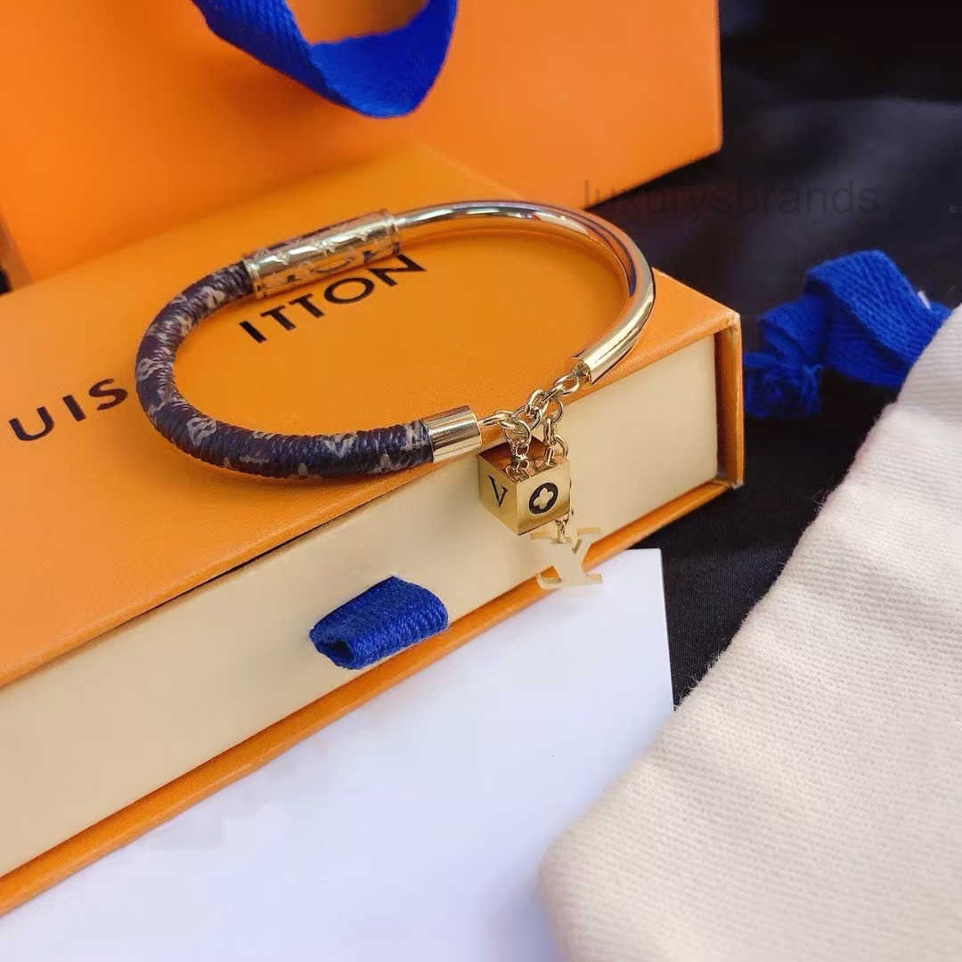 bracelet designer bracelet With BOX open bangle gold rose gold bracelets jewlery for women men bangle stainless steel jewellery LVVV bracelet