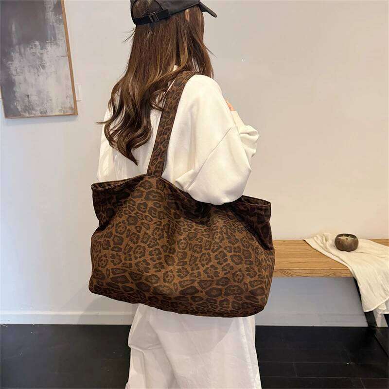 Women Leather Luxury Classic Fashion Designer Shoulder Crossbody Tote Bag Handbag For Everyday Elegant Looks Y260205