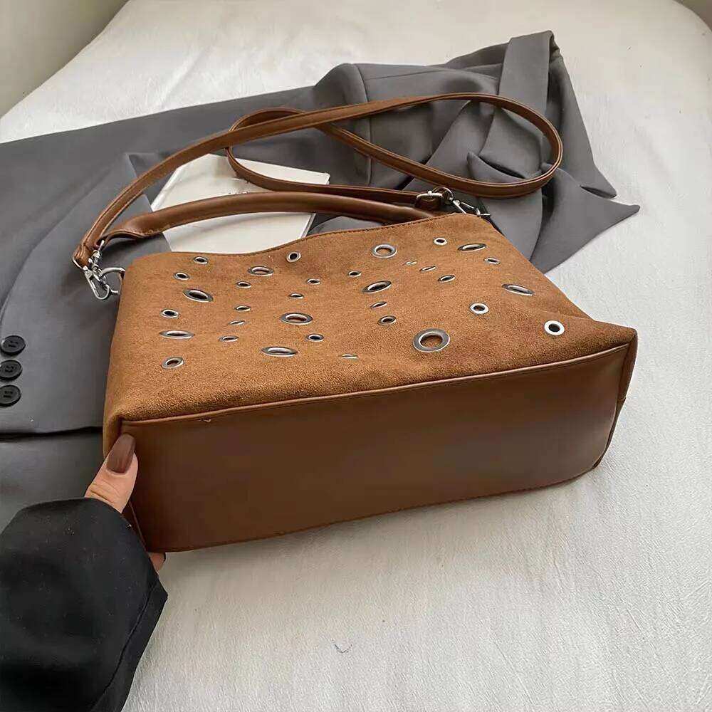 Fashionable Light Luxury Retro Underarm Versatile Single Shoulder Crossbody Bag, Trendy Frosted Bag Y260205