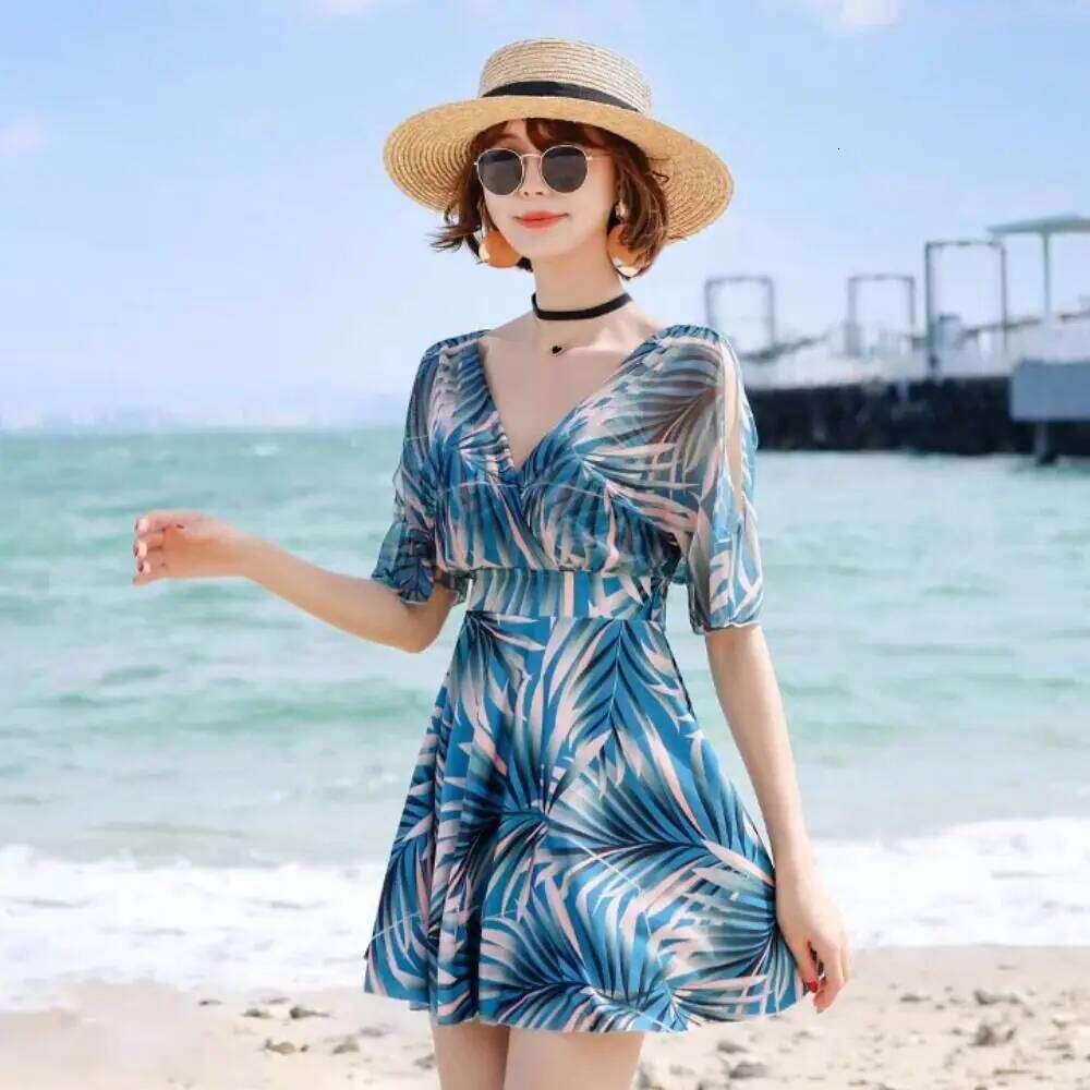 Slimming Design Women's Plus Size Floral Korean Style Bikini High-End Feel Separate Pieces Thermal Spring Swimsuit Z260206