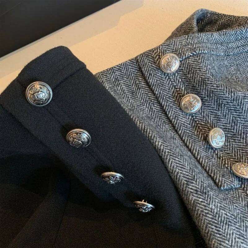 Women Clothing Korean Fashion Vintage High Waist Woolen Short Pants Autumn Winter Elegant Chic with Button Solid Slim Hot Shorts XJ260206